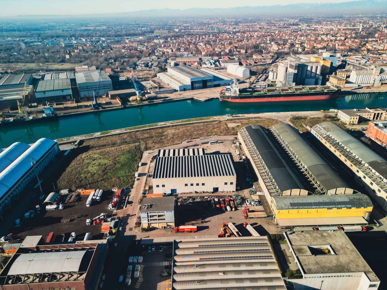 Vista aerea dello stabilimento di Impiantistica Industriale a Marghera